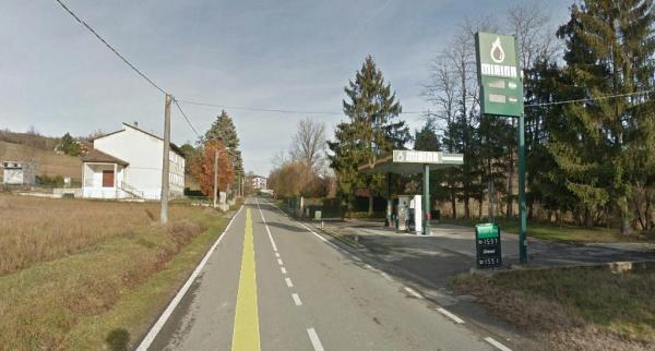 DISTRIBUTORE CARBURANTE VAL DI NIZZA